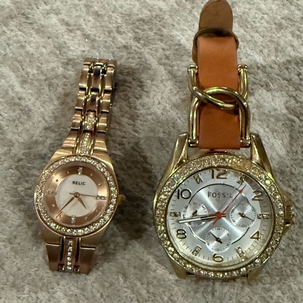 Fossil Gold-Tone Watch with Tan Strap and Relic Gold Bracelet Watch